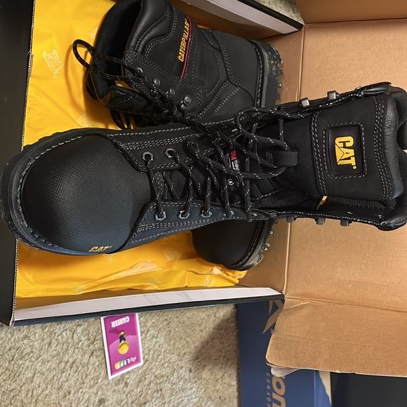 caterpillar work boot - Picture 2 of 3